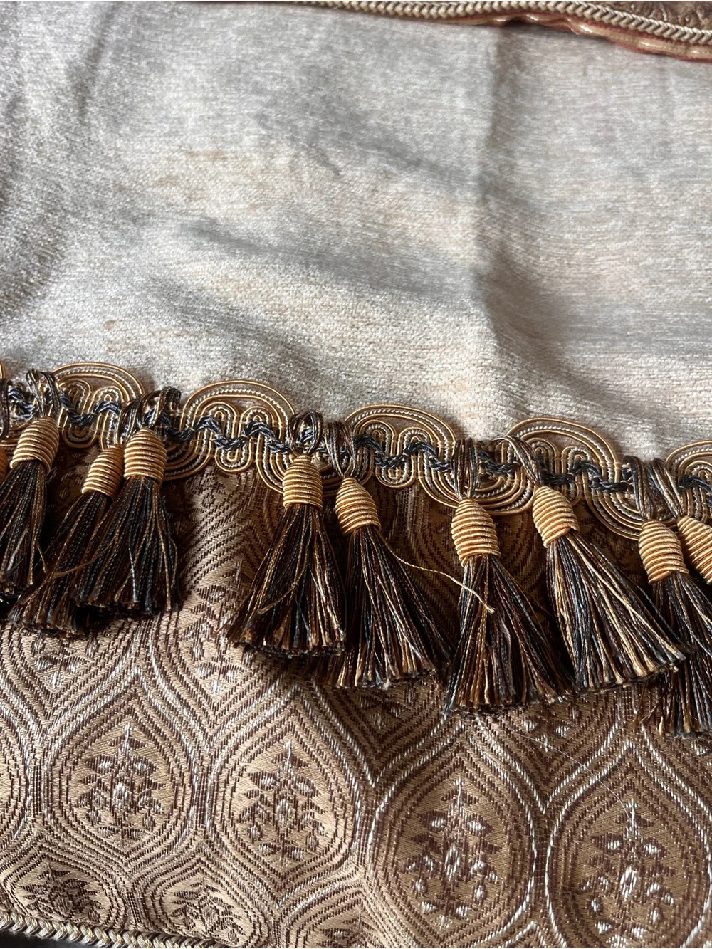 CROSCILL ASHTON EURO PILLOW SHAM CHENILLE TASSELS GOLD RUST 2 Shams Included